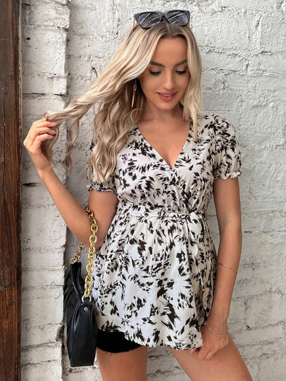 Maternity Allover Print Puff Sleeve Belted Peplum Blouse Black and White V-Neck Short Sleeve Casual Pregnancy Top