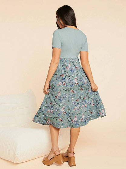 Green Floral Print Nursing Dress Midi V Neck Short Sleeve Criss Cross Maternity Dress with Pockets and High Stretch Knitted Fabric