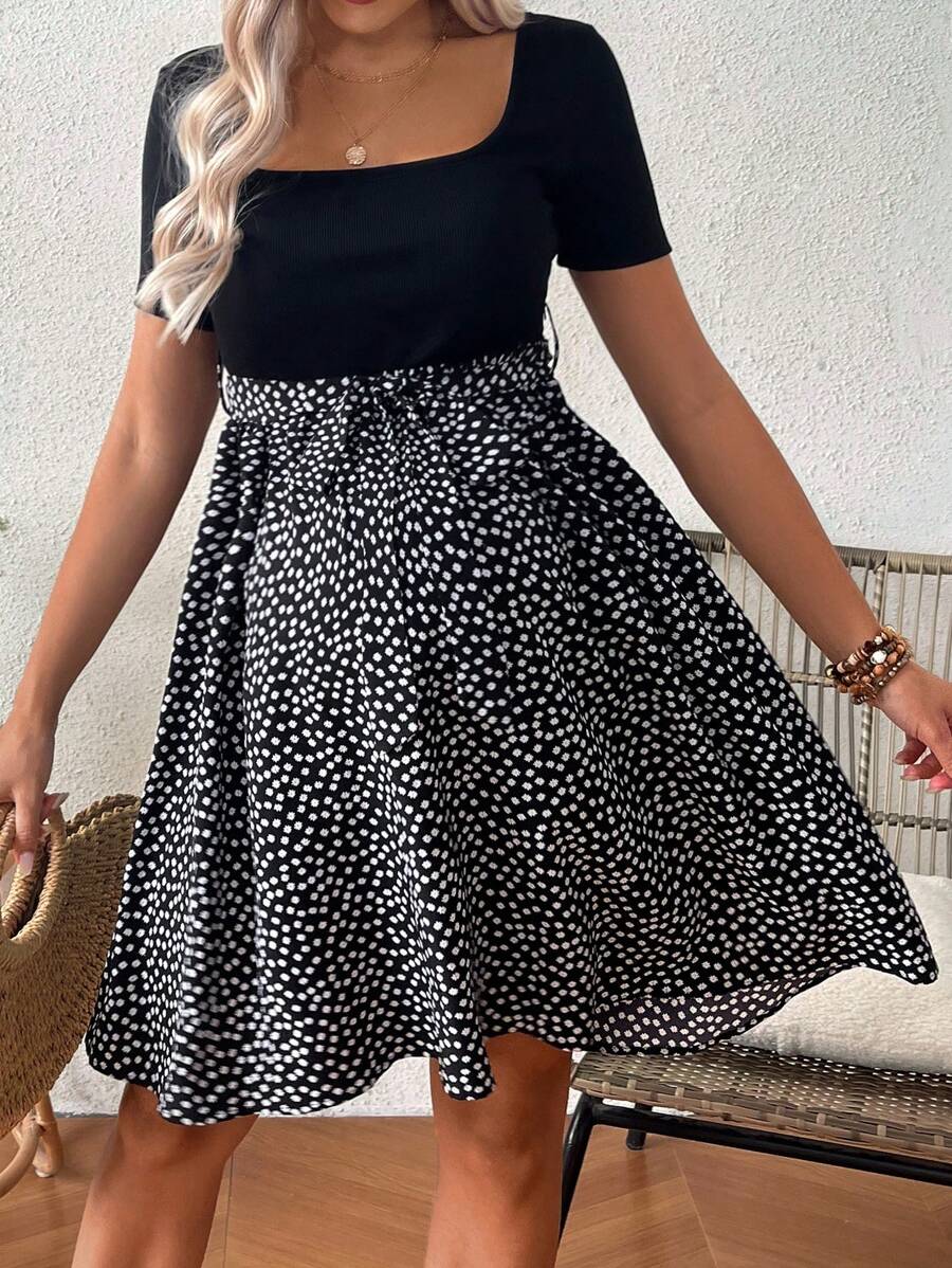 Green Ditsy Floral Maternity Summer Dress - Square Neck Short Sleeve A-Line High Waist Casual Beach Mini Dress