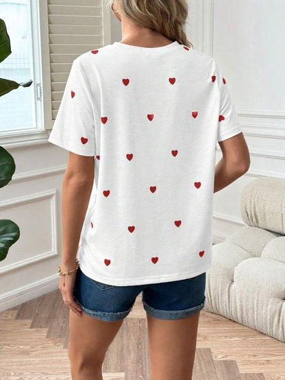 Maternity Heart Print Short Sleeve Round Neck T-Shirt in Mauve Purple, Casual Asymmetrical Hem Pregnancy Top for Valentine's Day