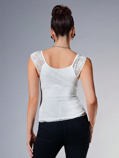 Elegant Lace Round Neck Cap Sleeve Maternity T-Shirt - Comfortable Longline Pregnancy Top