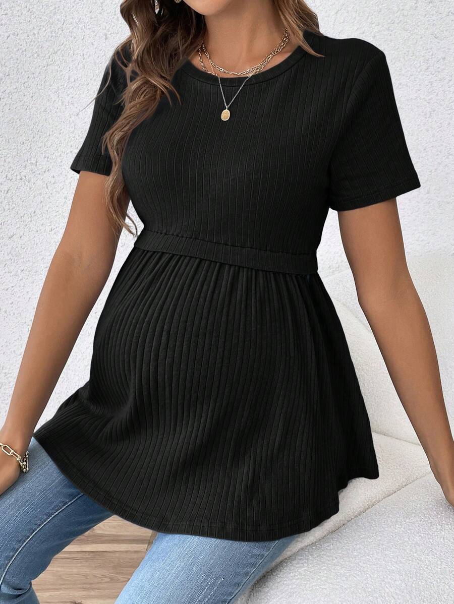 Elegant Romantic Gender Reveal Party Round Neck Short Sleeve Maternity T-Shirt in Lilac Purple Ruffle Hem Slim Fit Cotton Tee