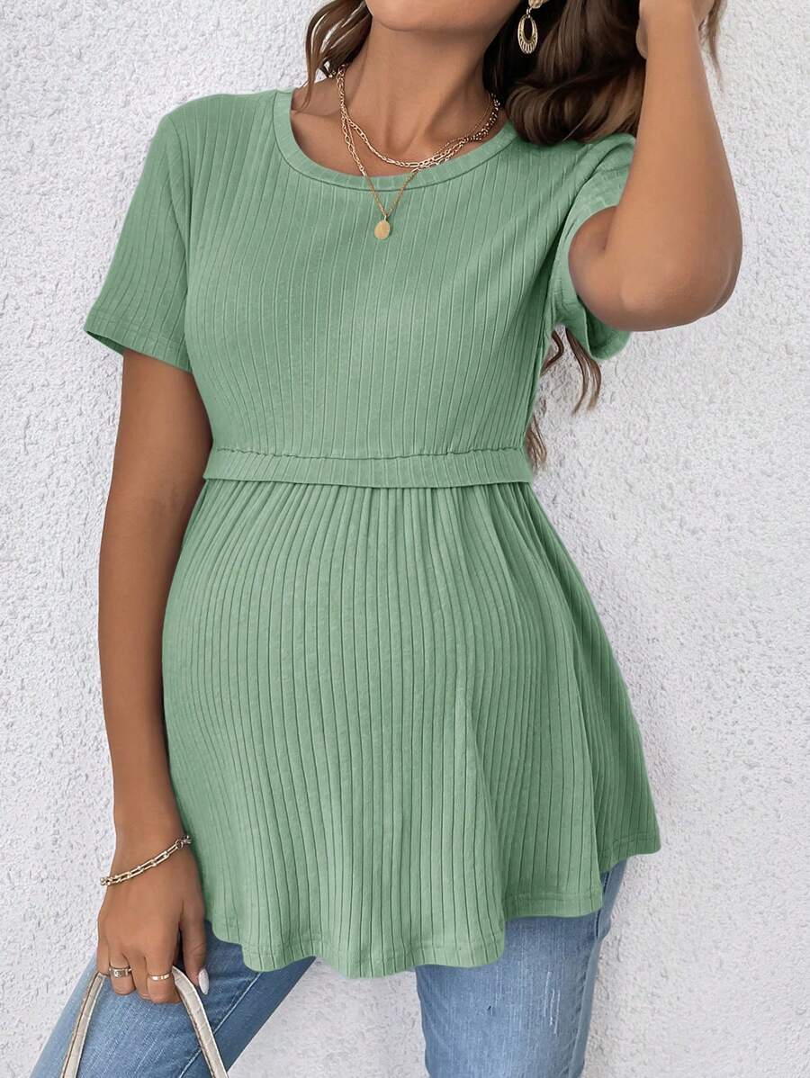Romantic Ruffle Hem Maternity T-Shirt - Elegant Short Sleeve Round Neck Black Slim Fit Cotton Knit Top for Gender Reveal & Daily Wear