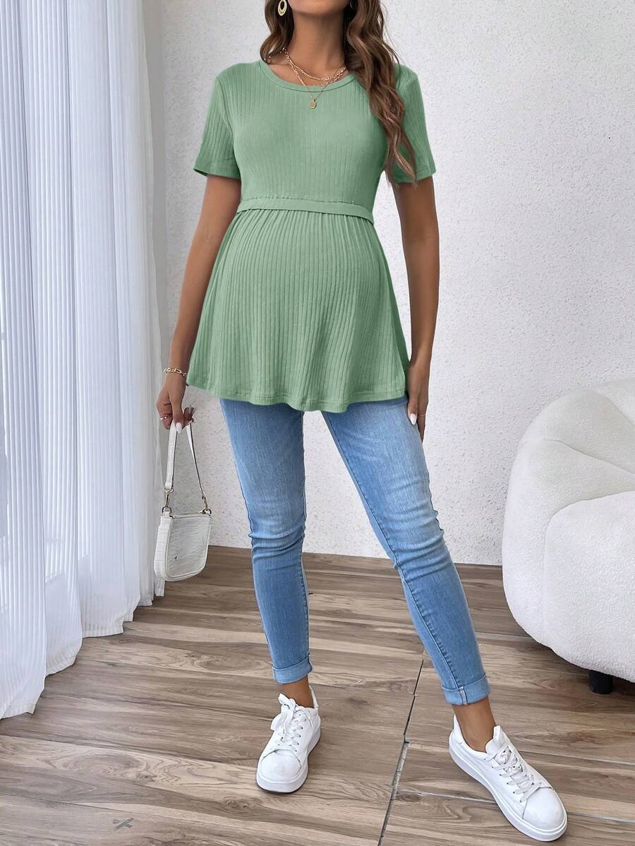 Romantic Ruffle Hem Maternity T-Shirt - Elegant Short Sleeve Round Neck Black Slim Fit Cotton Knit Top for Gender Reveal & Daily Wear
