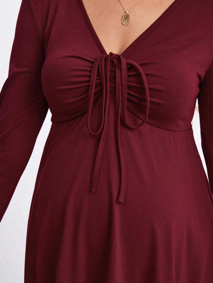 Burgundy Maternity Knit Sweetheart Neck Long Sleeve T-Shirt with Ruched Bow Accent, Flared Hem Autumn Office Maternity Top