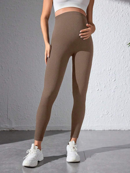 Maternity Sports Leggings - Seamless, High Waist, Cropped, Medium Stretch, Black