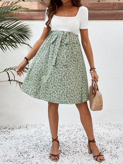 Green Ditsy Floral Maternity Summer Dress - Square Neck Short Sleeve A-Line High Waist Casual Beach Mini Dress