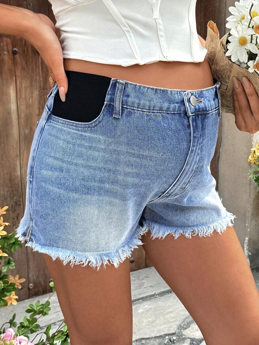 Black Maternity Denim Shorts with Frayed Hem – Casual High-Waisted Mini Shorts with Belt Loops & Zipper Fly – 67% Cotton Summer Essential