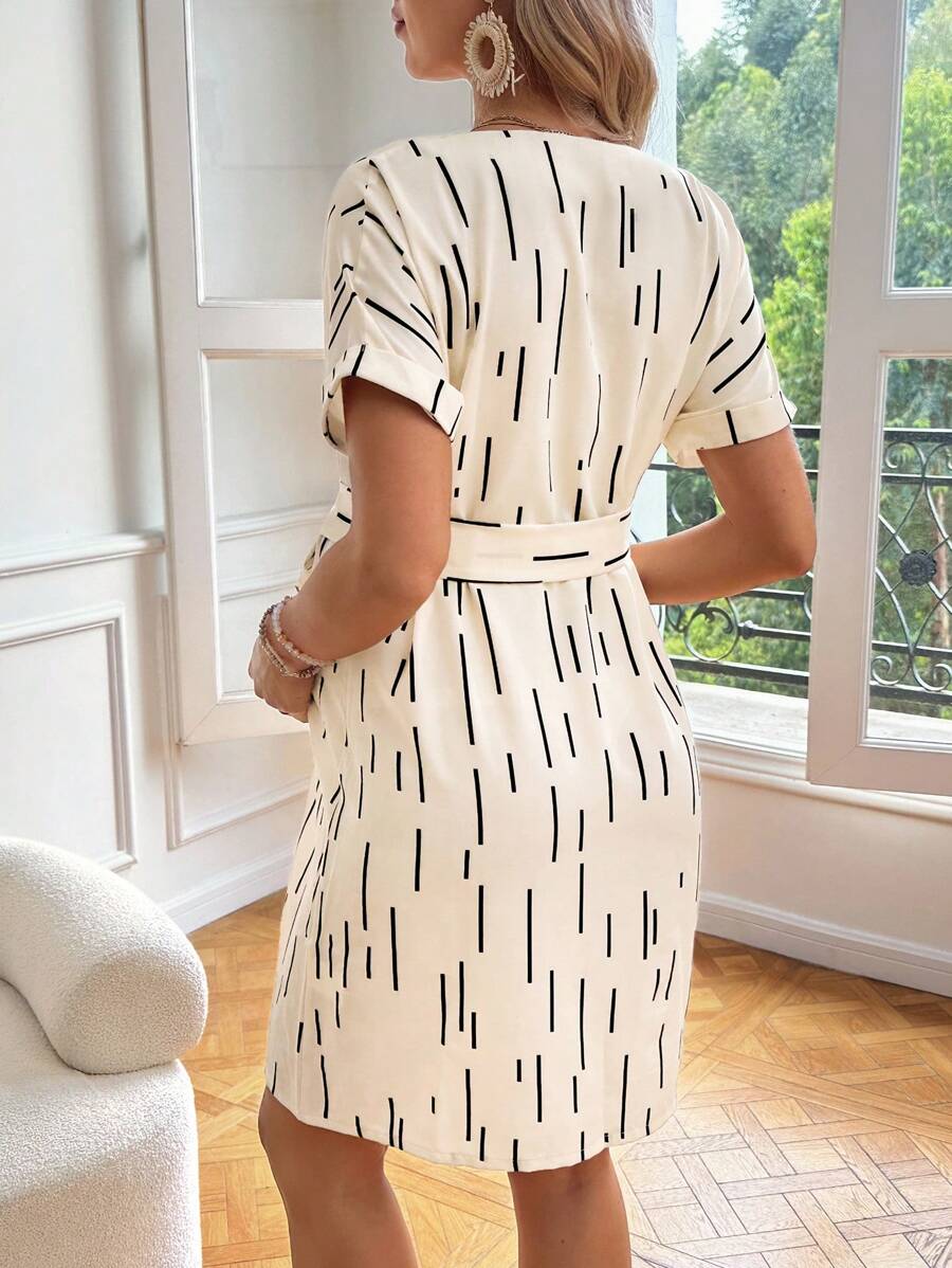 Maternity Notched Neck Short Sleeve Casual Dress - Solid Color Fitted Knee Length Pregnancy Bodycon Dress for Daily Wear and Baby Shower