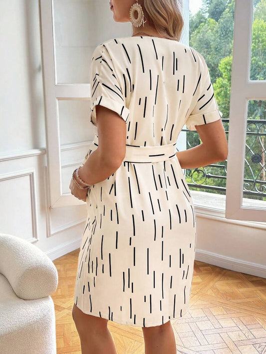 Maternity Notched Neck Short Sleeve Casual Dress - Solid Color Fitted Knee Length Pregnancy Bodycon Dress for Daily Wear and Baby Shower