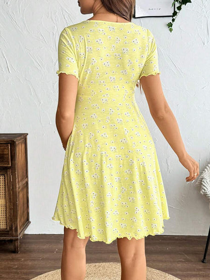Maternity Daisy Print V-Neck Short Sleeve Dress - Ruched A-Line High Waist Floral Summer Mini Dress with Drawstring Front