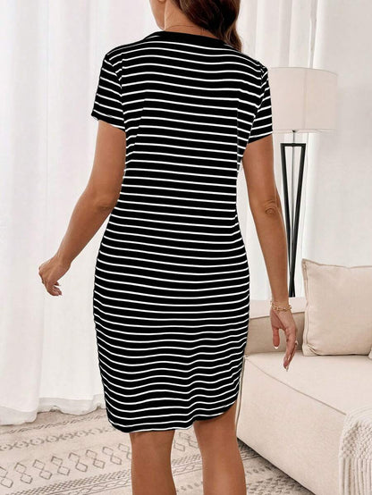 Maternity Black and White Colorblock Sleepwear Tee - Round Neck Short Sleeve Short Nightgown Loungewear with Appliques