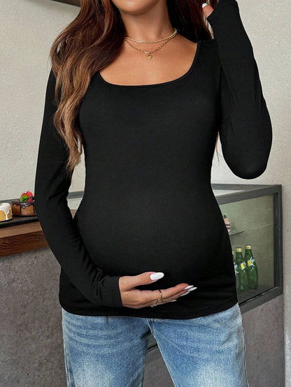Maternity White Scoop Neck Long Sleeve Fitted T-Shirt - Slim Fit Knitted Pregnancy Top for Casual Daily Wear