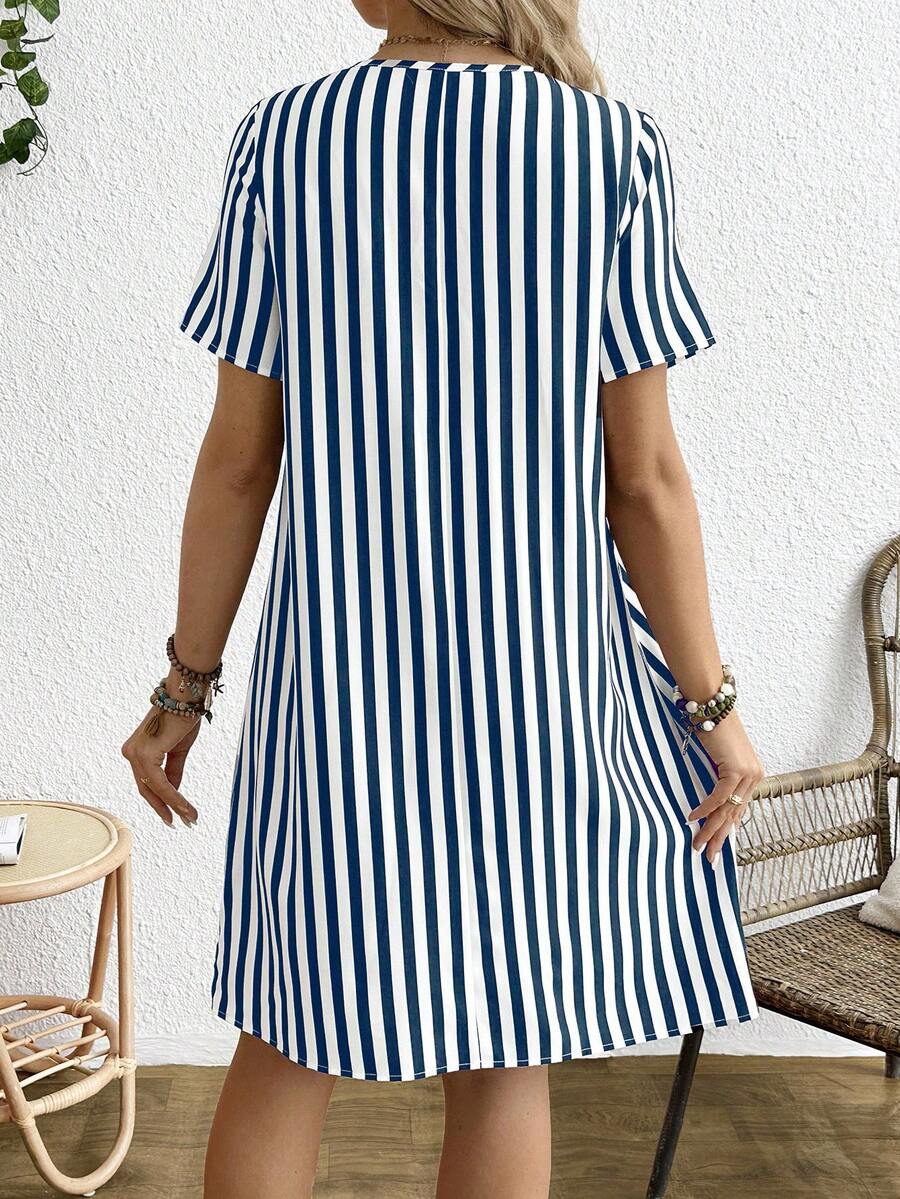 Maternity Short Sleeve Striped A-Line Dress Round Neck Button Detail Casual Blue and White Short Summer Dress