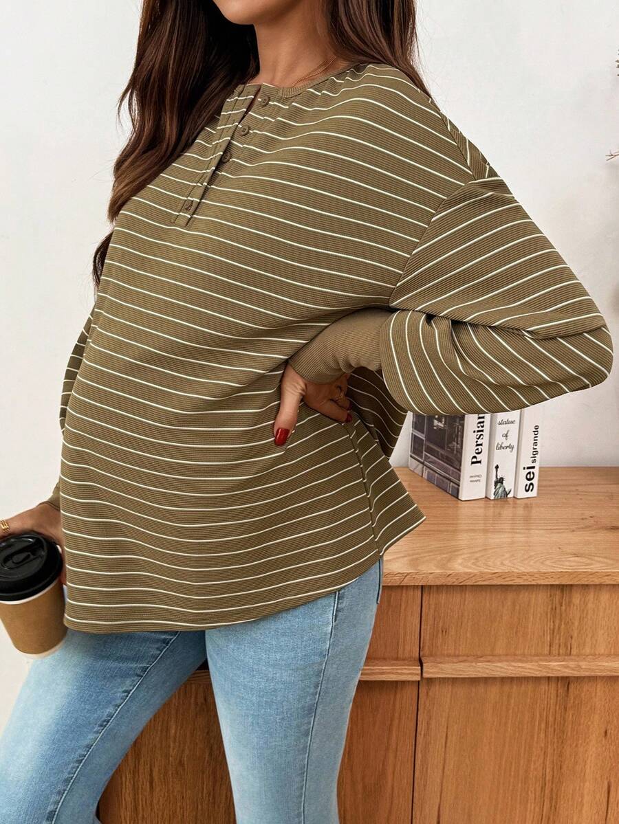 Maternity Striped Long Sleeve T-Shirt Loose Fit Black and White Round Neck Drop Shoulder Knit Top for Casual Styling