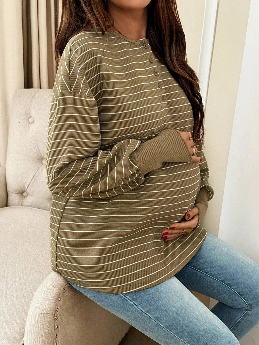 Maternity Striped Long Sleeve T-Shirt Loose Fit Black and White Round Neck Drop Shoulder Knit Top for Casual Styling