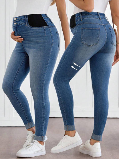 Light Wash Slim Fit Maternity Cropped Jeans with Contrast Belt Loop Detail – Elastic Waist Skinny Denim for Country Concerts & Casual Wear
