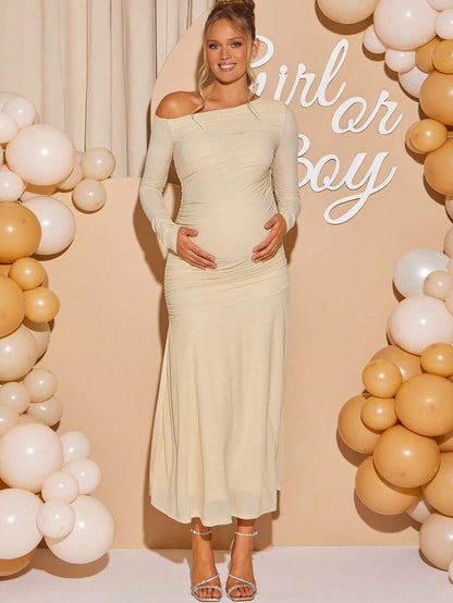 Maternity Oblique Shoulder Long Sleeve Ruched Dress Solid Color Slim Fit Elegant Pregnancy Gown for Baby Shower Fall Winter Party