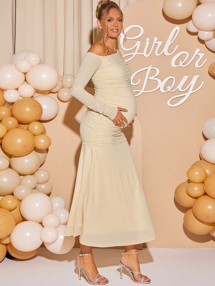 Maternity Oblique Shoulder Long Sleeve Ruched Dress Solid Color Slim Fit Elegant Pregnancy Gown for Baby Shower Fall Winter Party