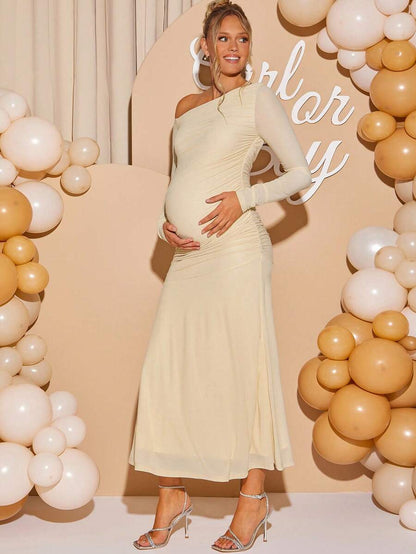 Maternity Oblique Shoulder Long Sleeve Ruched Dress Solid Color Slim Fit Elegant Pregnancy Gown for Baby Shower Fall Winter Party