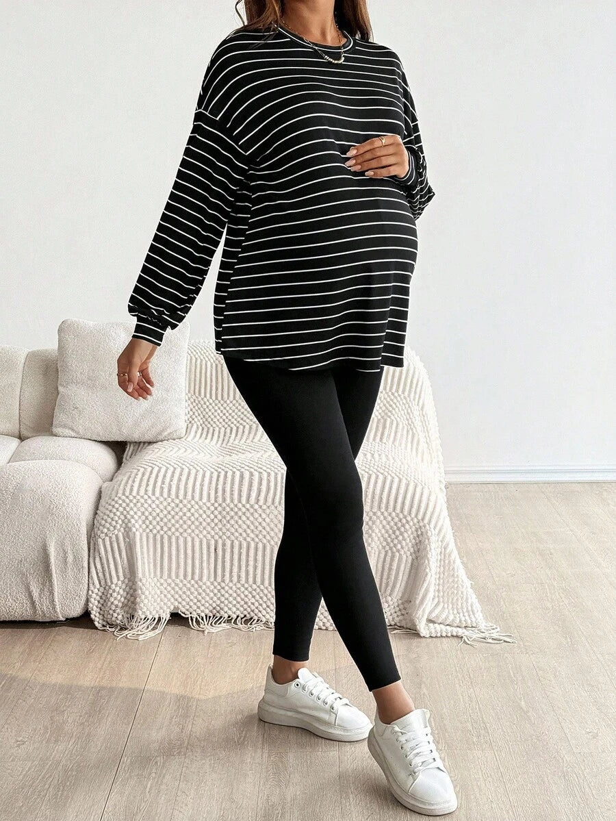 2-Piece Striped Maternity Lounge Set - Long Sleeve Top and High-Waist Leggings for Autumn Winter