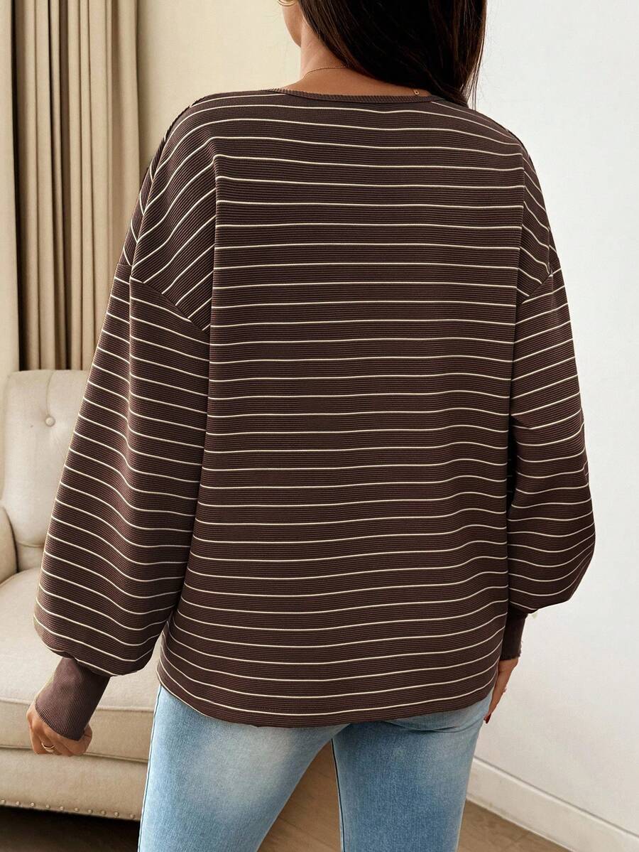 Maternity Striped Long Sleeve T-Shirt Loose Fit Black and White Round Neck Drop Shoulder Knit Top for Casual Styling