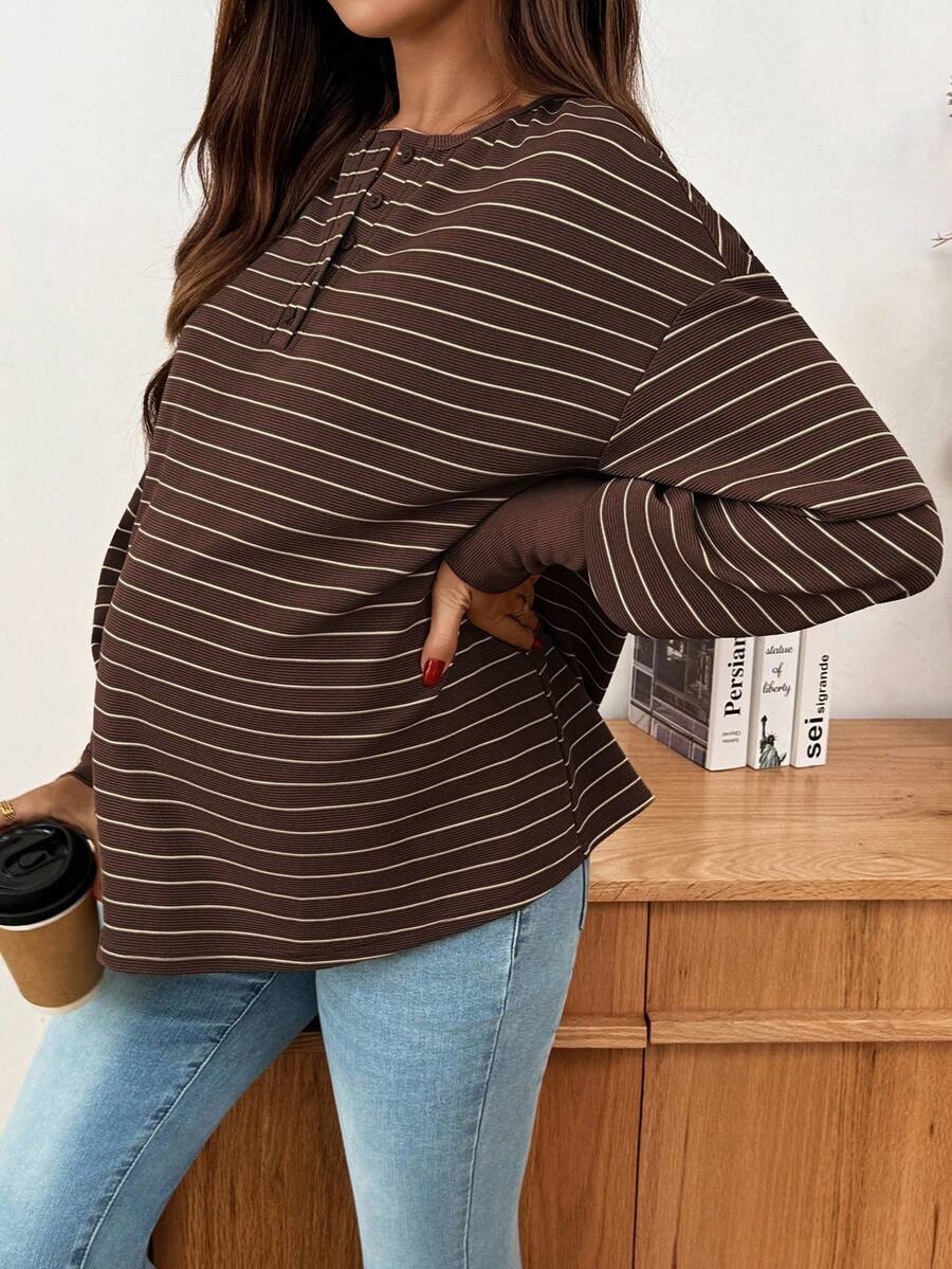 Maternity Striped Long Sleeve T-Shirt Loose Fit Black and White Round Neck Drop Shoulder Knit Top for Casual Styling