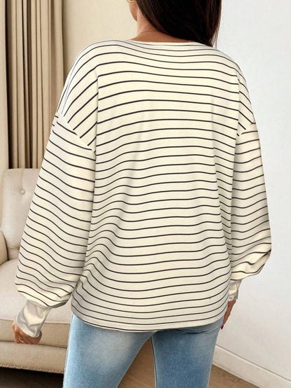 Maternity Striped Long Sleeve T-Shirt Loose Fit Black and White Round Neck Drop Shoulder Knit Top for Casual Styling