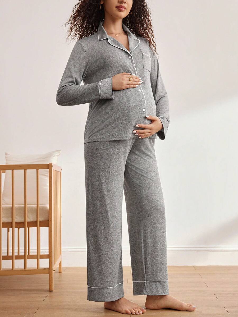 Maternity Nursing Sleepwear Set - Black Colorblock Long Sleeve Top and Pants - Casual 2 Piece Nursing Pajamas for Fall and Winter