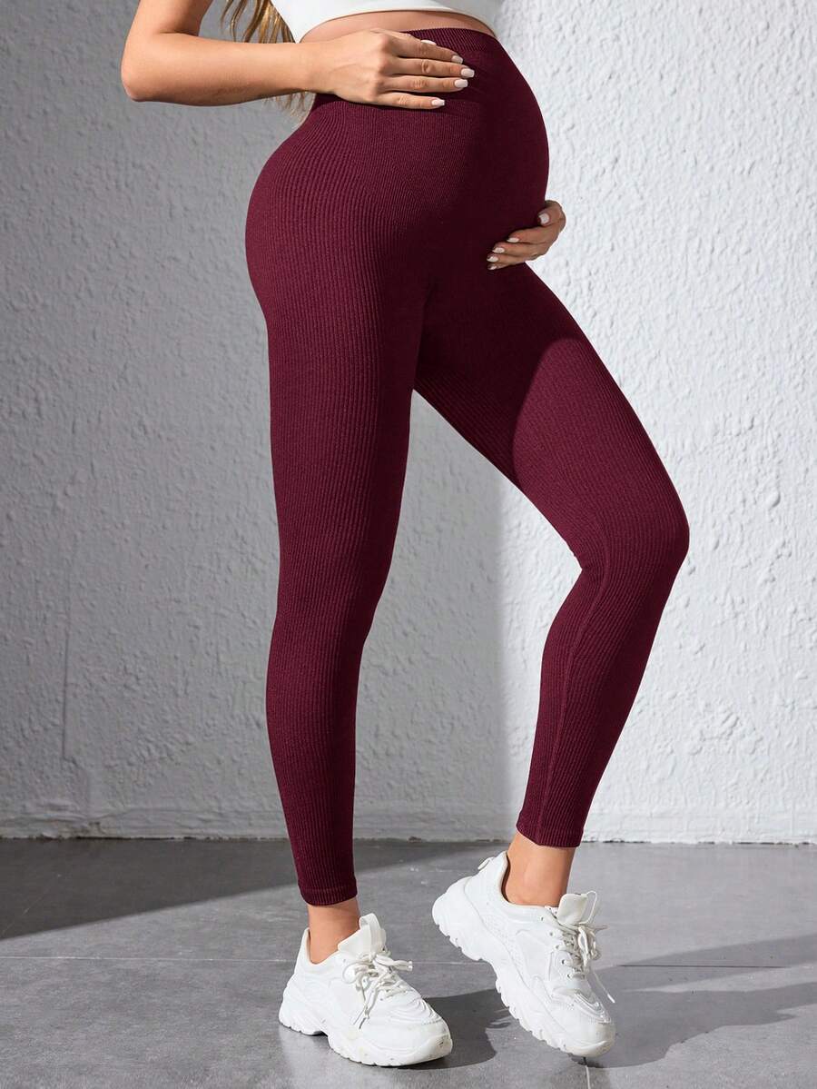 Maternity Sports Leggings - Seamless, High Waist, Cropped, Medium Stretch, Black