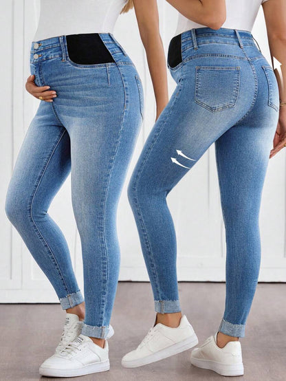 Light Wash Slim Fit Maternity Cropped Jeans with Contrast Belt Loop Detail – Elastic Waist Skinny Denim for Country Concerts & Casual Wear