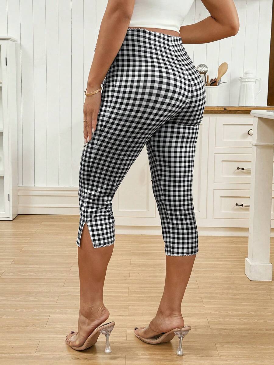 Maternity Clothes Maternity Bottoms Casual Summer Adjustable Waistband, Lace Trim At The Waistband, Black And White Checkered Maternity Leggings With A Three-Quarter Length Split. Checkered Pattern.