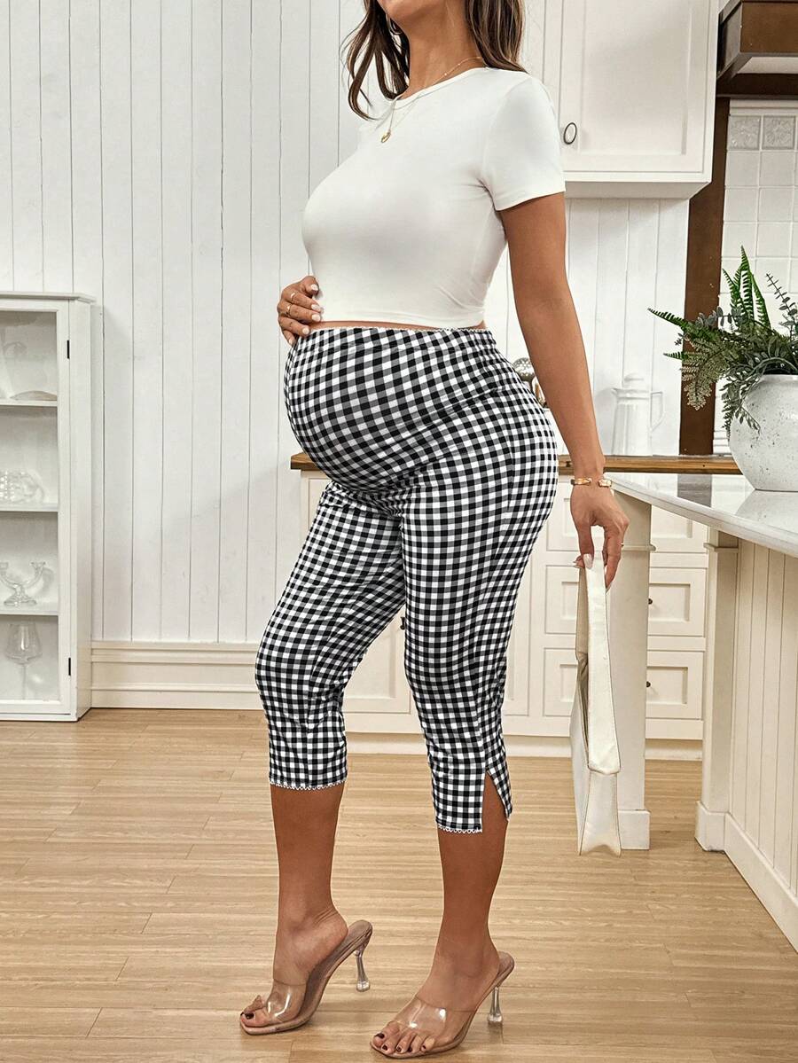 Maternity Clothes Maternity Bottoms Casual Summer Adjustable Waistband, Lace Trim At The Waistband, Black And White Checkered Maternity Leggings With A Three-Quarter Length Split. Checkered Pattern.