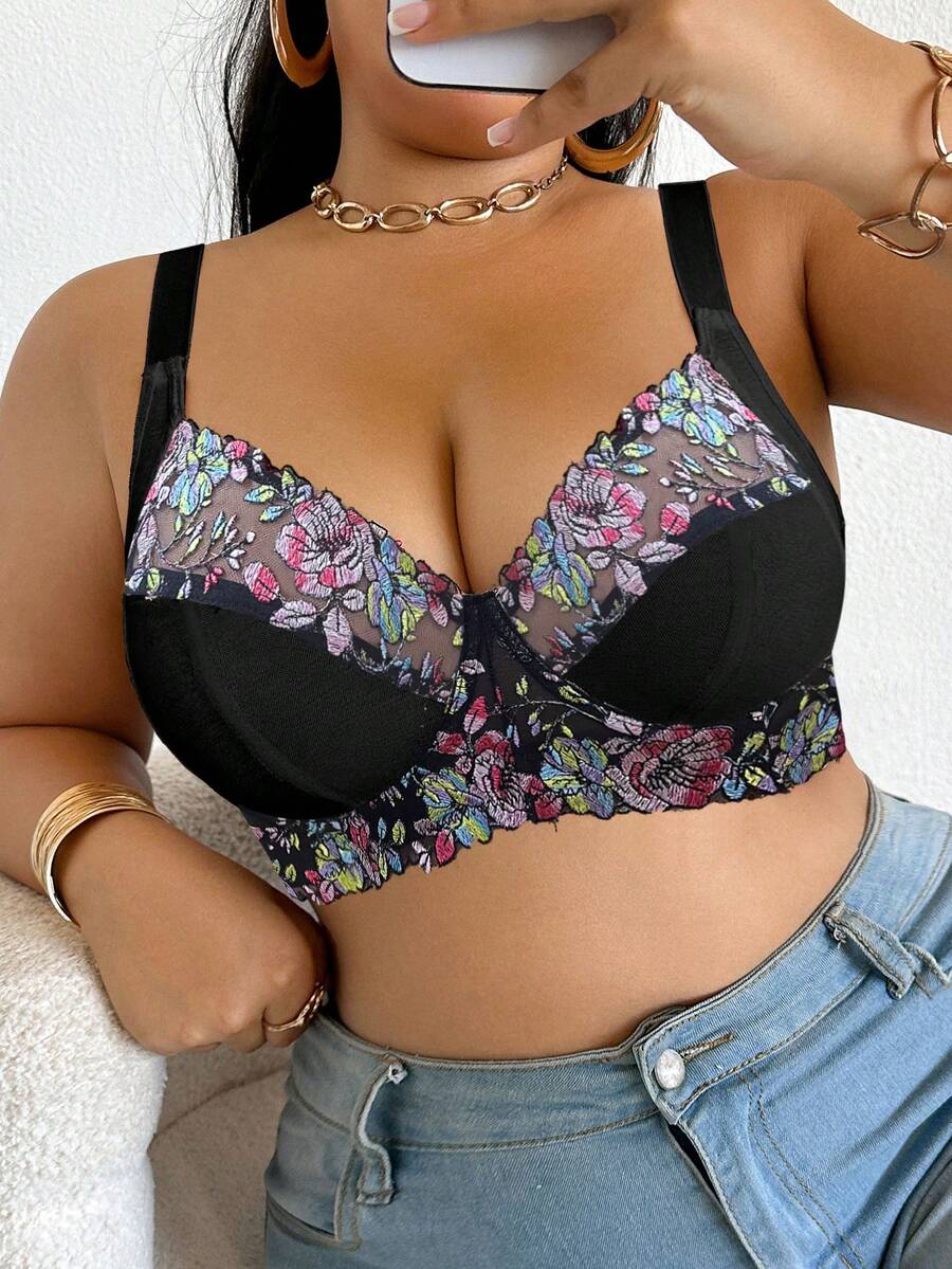 Plus Size Elegant Floral Embroidery Underwire Bra