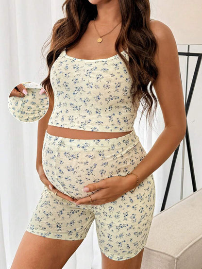 SHEIN 2pcs Maternity Ditsy Floral Camisole2-Piece Maternity Ditsy Floral Camisole and Adjustable Shorts Set - Slim Fit Spaghetti Strap Crop Top and High Waist Beach Set Top And Adjustable Waist Shorts Set