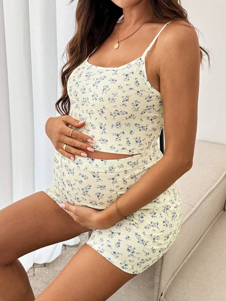 2-Piece Maternity Floral Pajama Set – Camisole & Shorts Summer