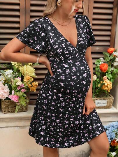 Maternity Knitted Floral V-Neck Midi Dress with Ruffle Puff Sleeves Slim Fit Boho A-Line Daily Pregnancy Outfit