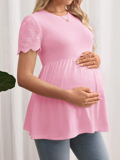 Black Maternity Knitted T-Shirt with Scalloped Short Sleeves and Flared Hem - Casual Round Neck Pregnancy Top