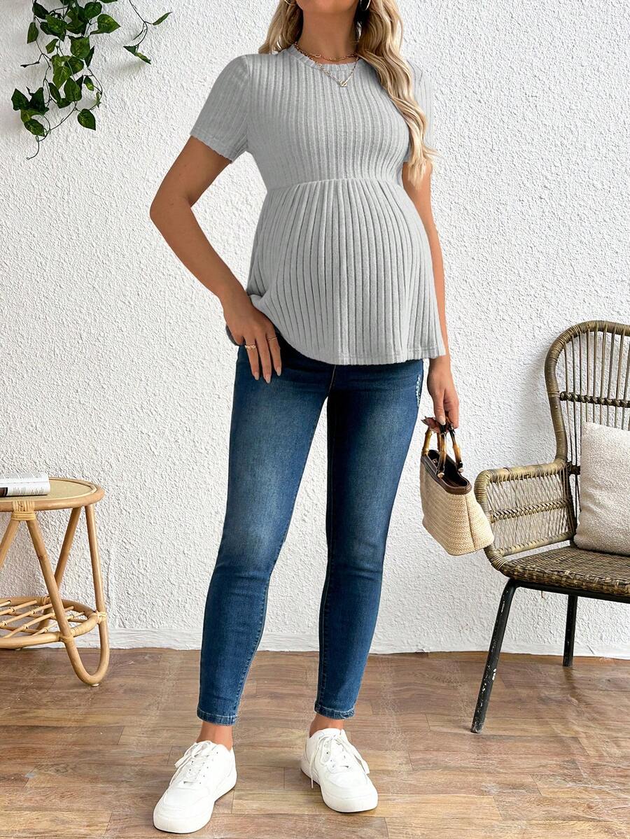 Maternity Rib Knit Ruffle Hem Top Black Round Neck Short Sleeve Slim Fit Casual Flared Tee Shirt for Daily Wear