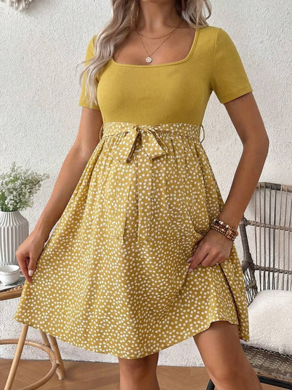 Green Ditsy Floral Maternity Summer Dress - Square Neck Short Sleeve A-Line High Waist Casual Beach Mini Dress