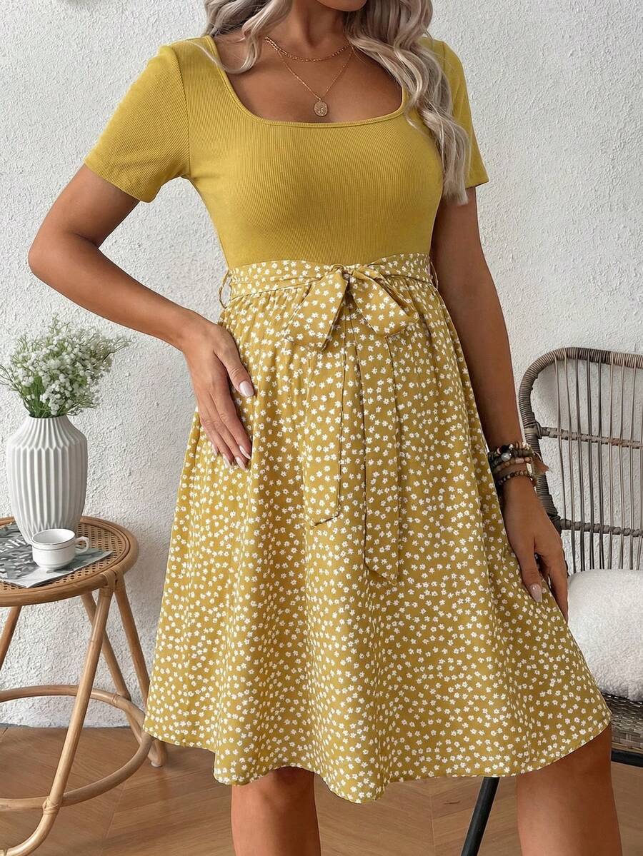 Green Ditsy Floral Maternity Summer Dress - Square Neck Short Sleeve A-Line High Waist Casual Beach Mini Dress