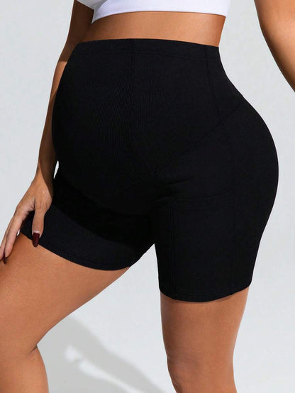 Black Ultra High Waist Maternity Bike Shorts – Elastic Tummy Control Performance Yoga Shorts with Pockets for Pregnancy & Activewear