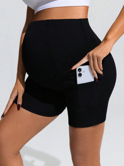 Black Ultra High Waist Maternity Bike Shorts – Elastic Tummy Control Performance Yoga Shorts with Pockets for Pregnancy & Activewear