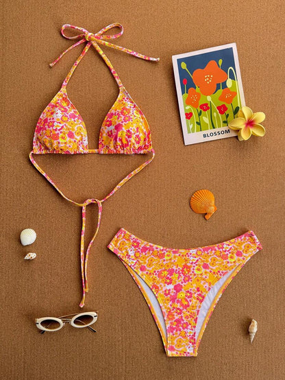 Swim Vcay 2026 Spring/Summer Women's Spaghetti Strap Halter Neck Black Base White Polka Dot Random Print Sweet Cute Side High Cut Bikini Swimwear 2-Piece Set Vacation Bikini Set Pink Bikini Set High Leg Bikini Set Modest Bikini Set Bikini Set