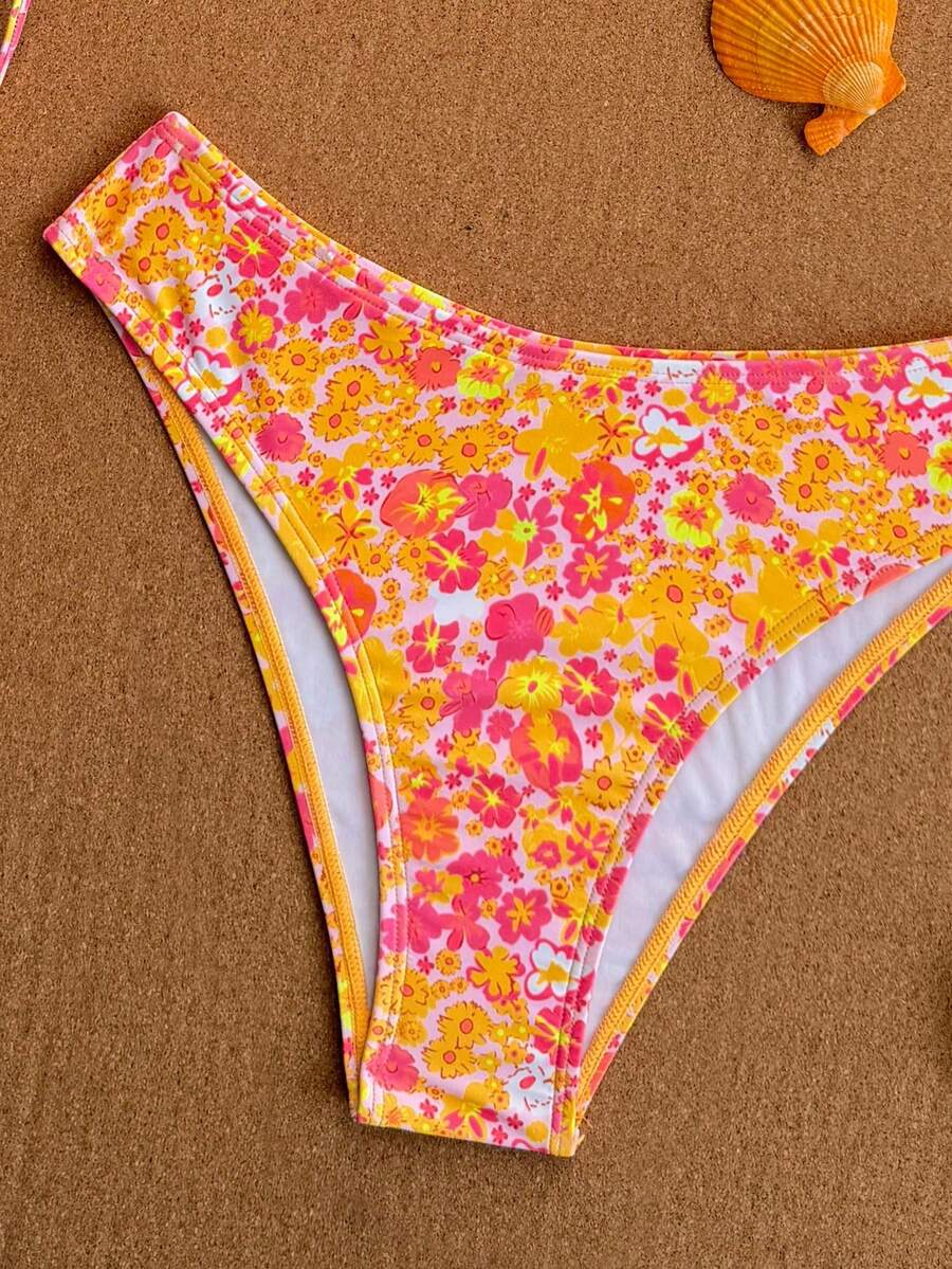 Swim Vcay 2026 Spring/Summer Women's Spaghetti Strap Halter Neck Black Base White Polka Dot Random Print Sweet Cute Side High Cut Bikini Swimwear 2-Piece Set Vacation Bikini Set Pink Bikini Set High Leg Bikini Set Modest Bikini Set Bikini Set