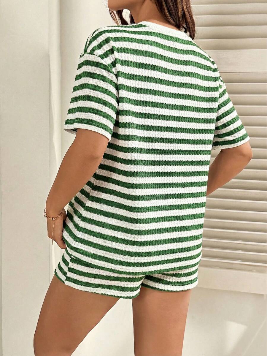 2-Piece Pink Striped Maternity Short Set - Loose Fit Round Neck Tee and Mini Shorts Casual Set for Daily Wear