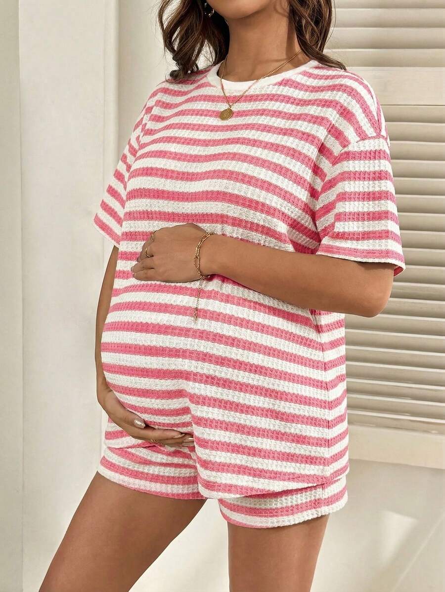 2-Piece Pink Striped Maternity Short Set - Loose Fit Round Neck Tee and Mini Shorts Casual Set for Daily Wear