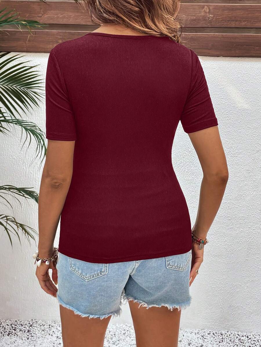Black Crew Neck Short Sleeve Slim Fit Maternity Nursing Tee with Ruched Detail and Letter Print Knitted Fabric Casual Top