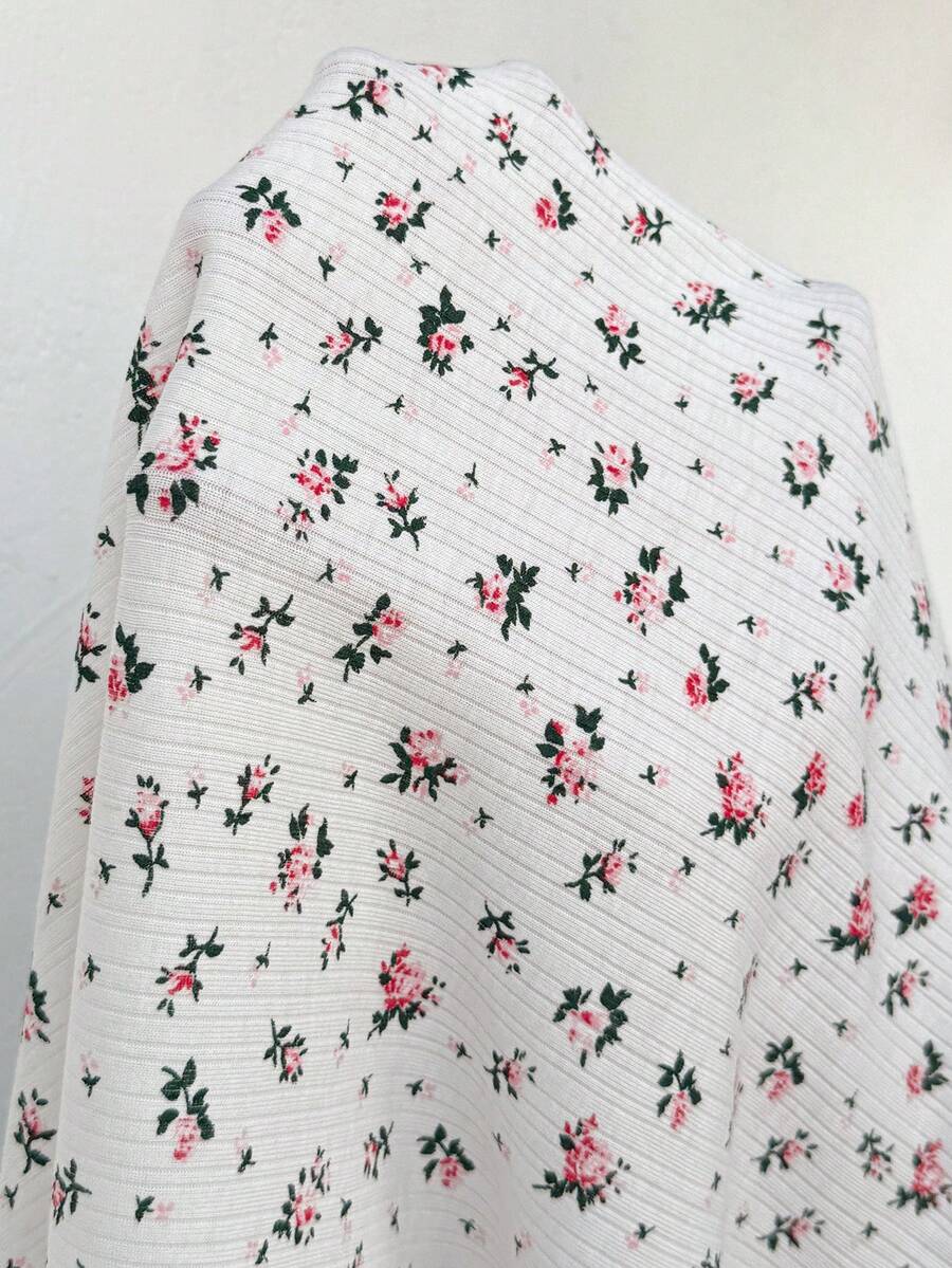 Pink Ditsy Floral Batwing Sleeve Maternity T-Shirt - Short Sleeve Round Neck Knitted Top for Casual Holiday Style