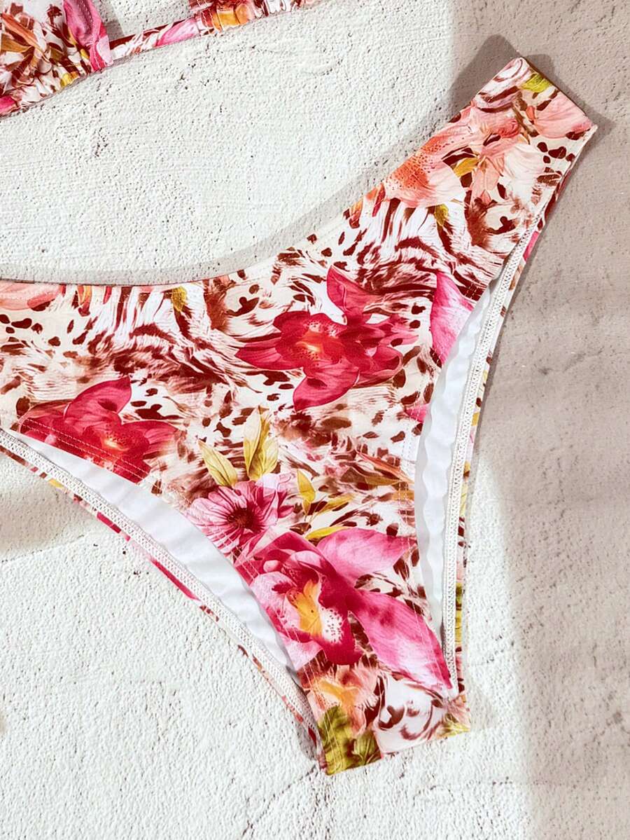 Swim Vcay 2026 Spring/Summer Women's Spaghetti Strap Halter Neck Black Base White Polka Dot Random Print Sweet Cute Side High Cut Bikini Swimwear 2-Piece Set Vacation Bikini Set Pink Bikini Set High Leg Bikini Set Modest Bikini Set Bikini Set